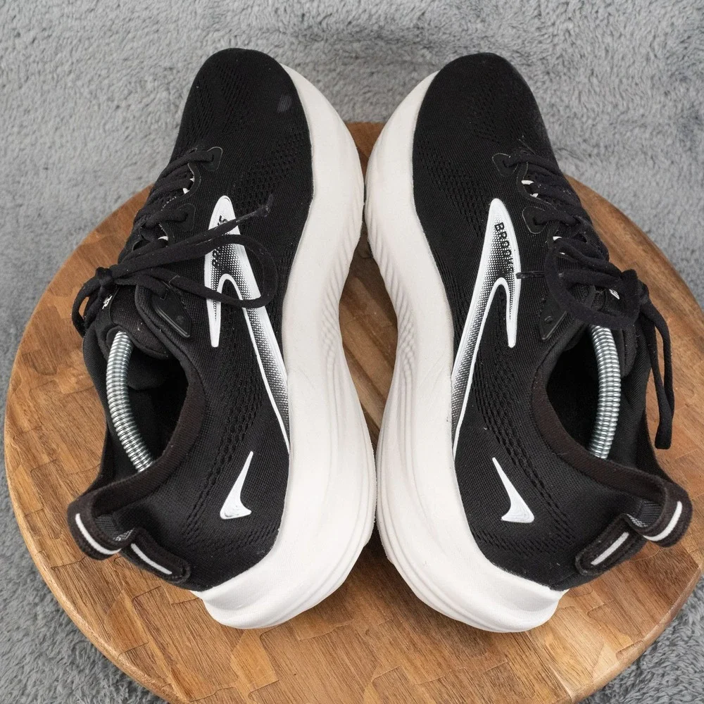 Brooks size 12